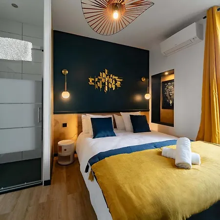 Apartment Design And Air-Conditioned Apartment