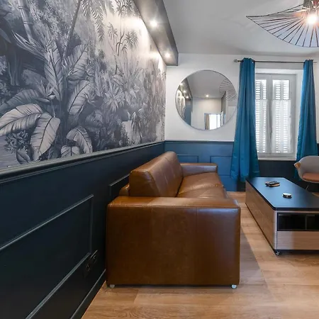 Design And Air-Conditioned Apartment