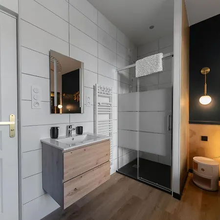 Design And Air-Conditioned Apartment Apartment *
