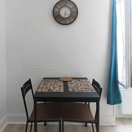 Design And Air-Conditioned Apartment * Vichy
