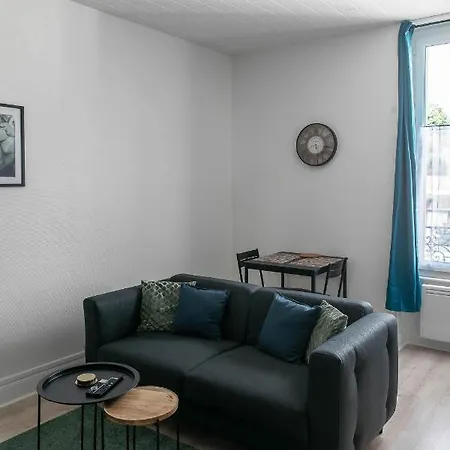 Design And Air-Conditioned Apartment