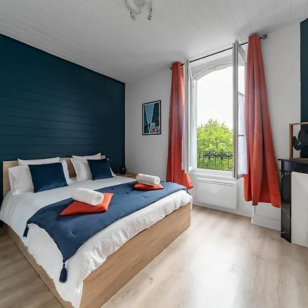 Design And Air-Conditioned Apartment Apartment