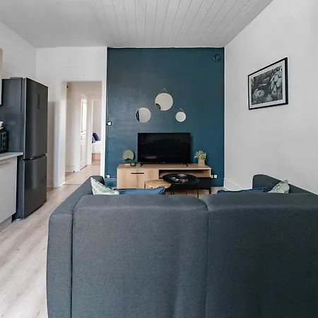 Design And Air-Conditioned Apartment